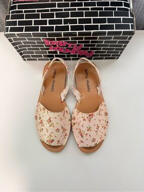 Dirty Laundry Floral Cream Slingback Sandals with Pink Accents